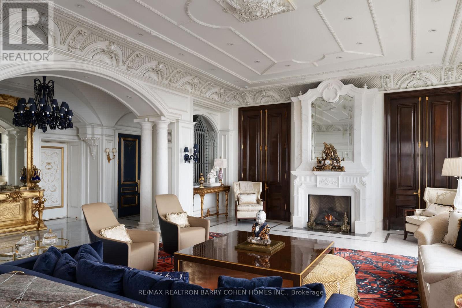 5202 - 50 YORKVILLE AVENUE