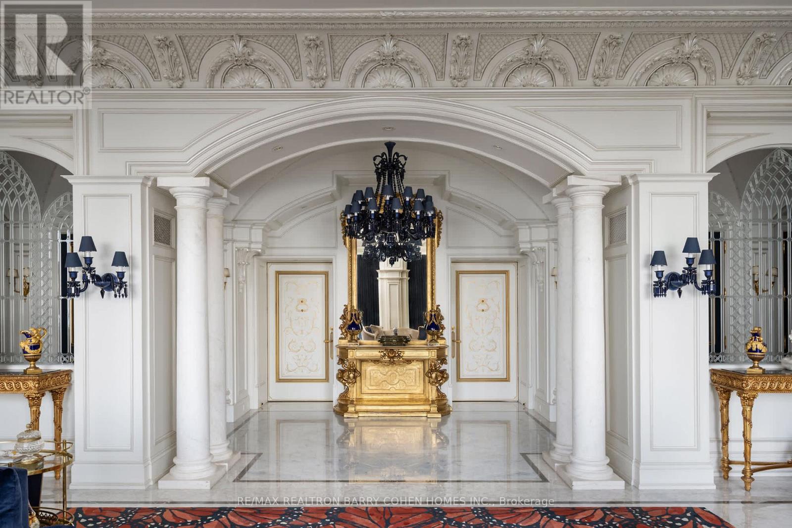 5202 - 50 YORKVILLE AVENUE