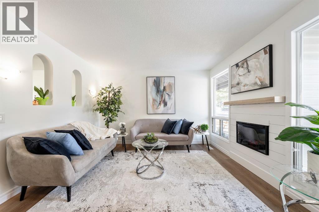 2213 Woodview Drive SW