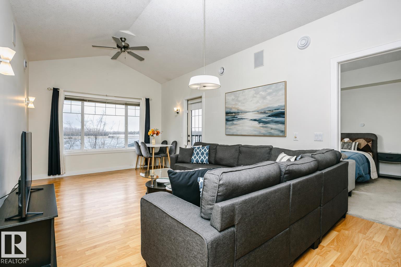 #19 2565 HANNA CR NW