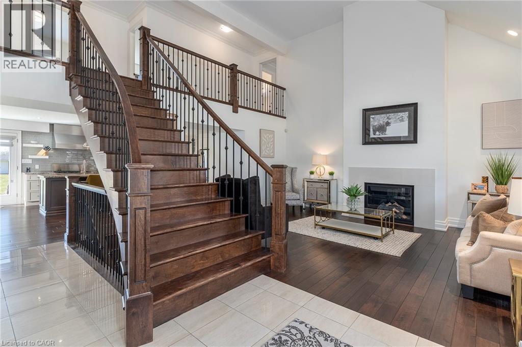 400 HAMILTON Drive