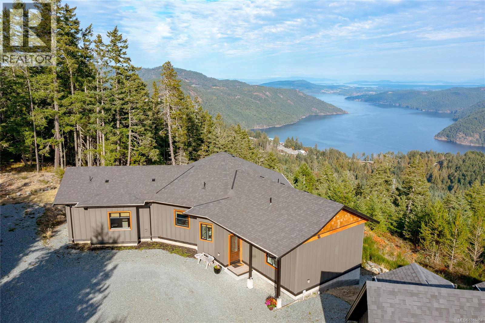 1490 Finlayson View Pl