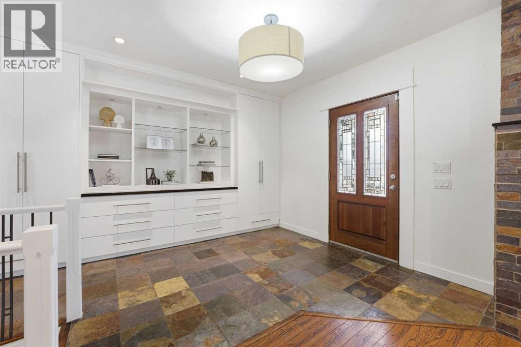 2623 Glenmount Drive SW