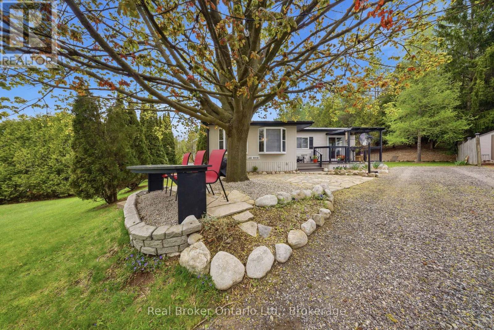 230 MOUNTAIN ASH ROAD