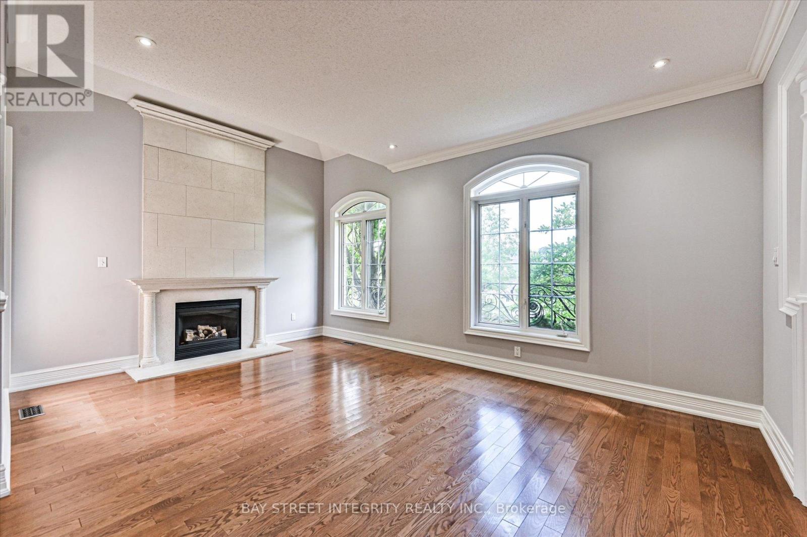 71 NEVADA CRESCENT