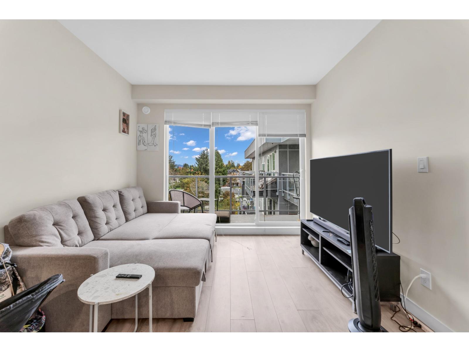 516 10838 WHALLEY BOULEVARD