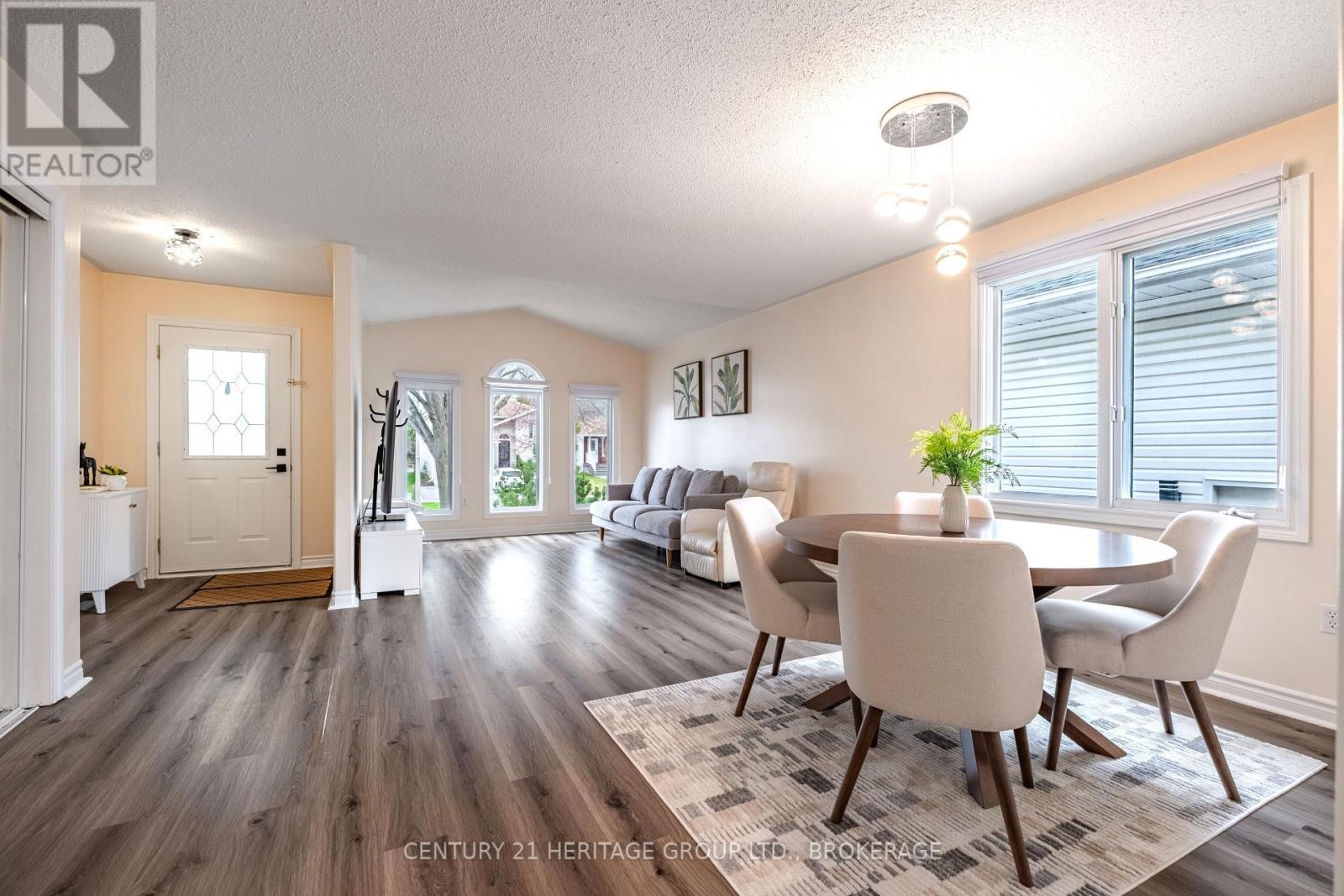 498 BARNSLEY CRESCENT