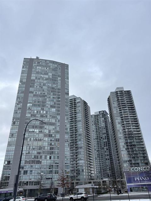 2410 9981 WHALLEY BOULEVARD Surrey BC V3T0G6