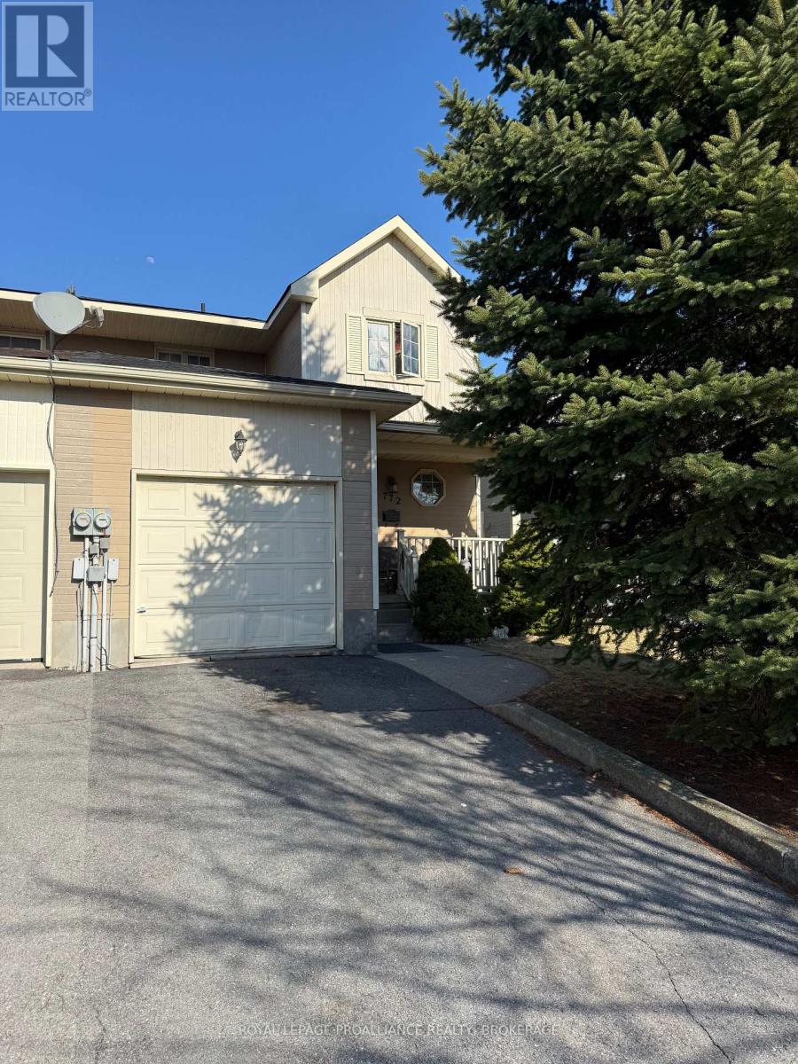 772 LITTLESTONE CRESCENT
