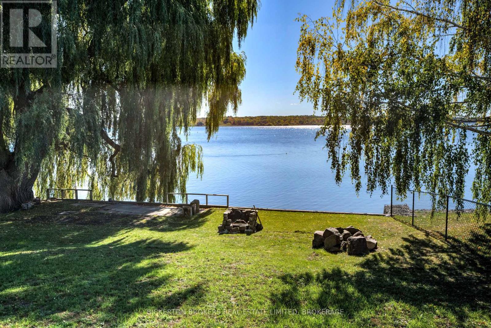 113 WILLOWBANK ROAD E