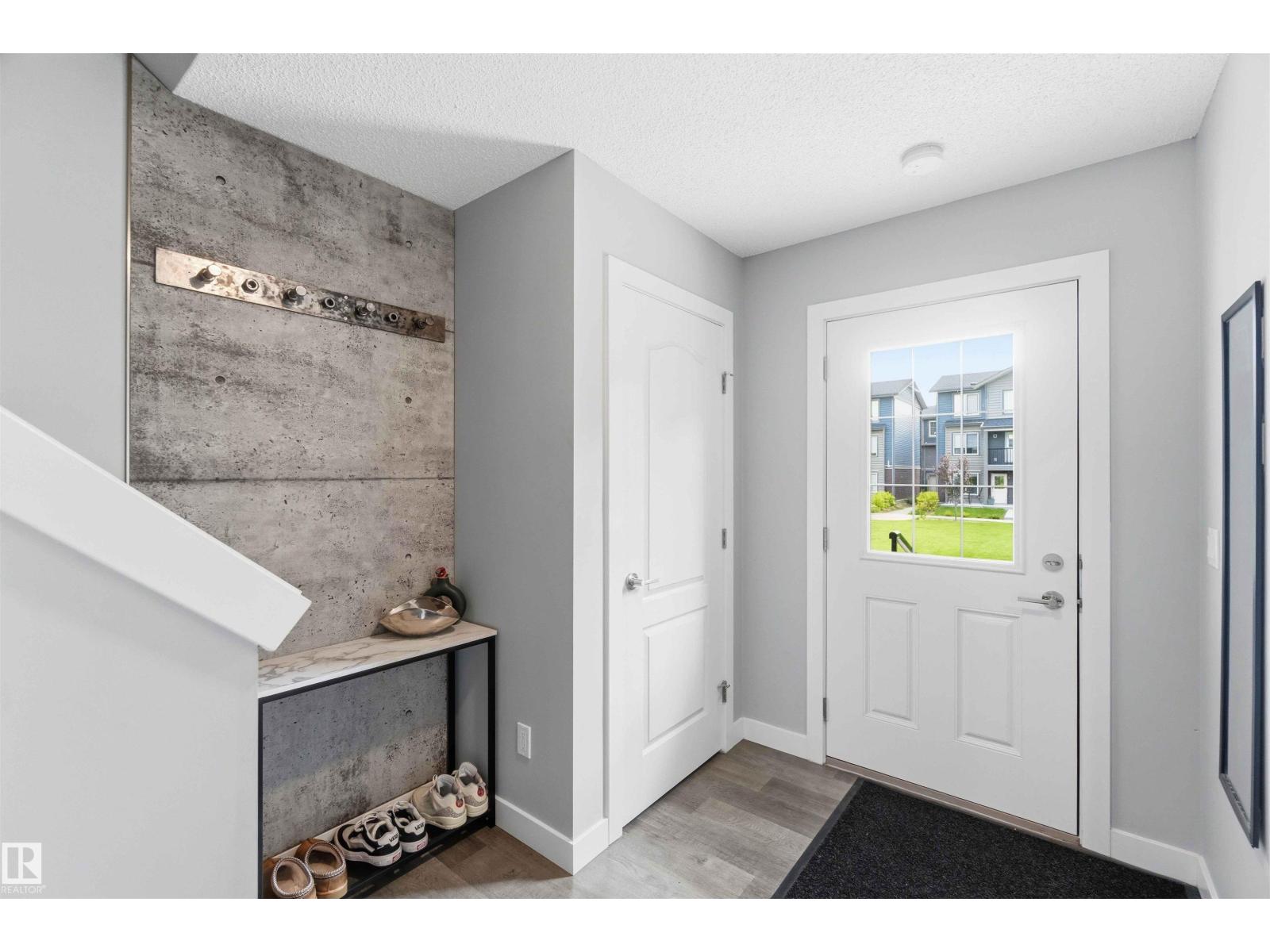 #53 3025 151 AV NW