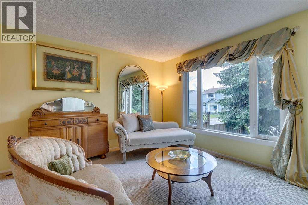 85 Erin Woods Place SE
