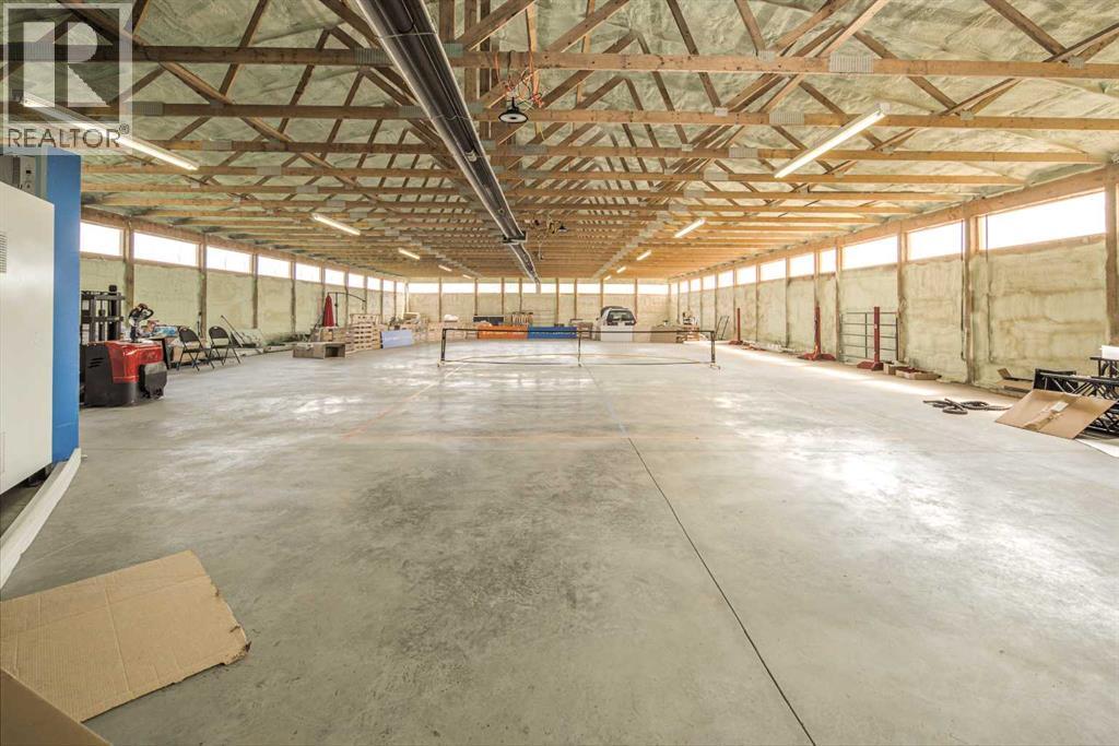 33076 Township Road 243