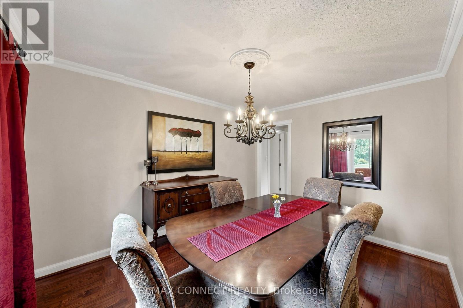 15 SATCHELL BOULEVARD