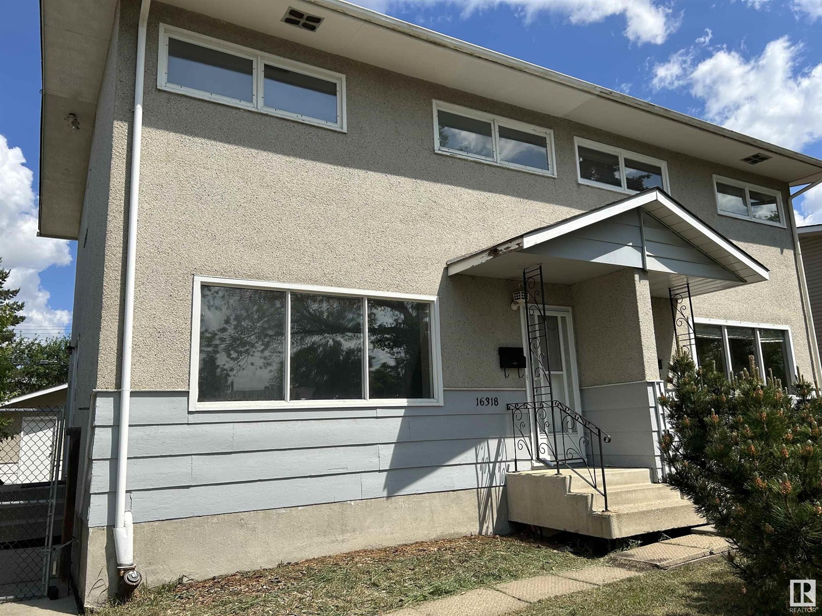 16318 88 AV NW