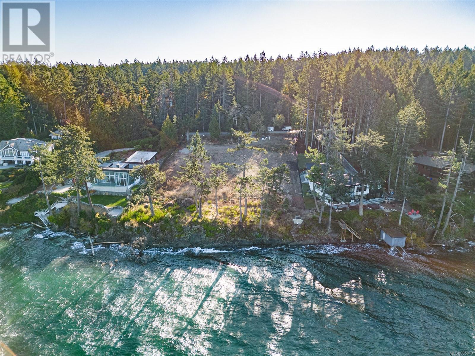 760 Lands End Rd