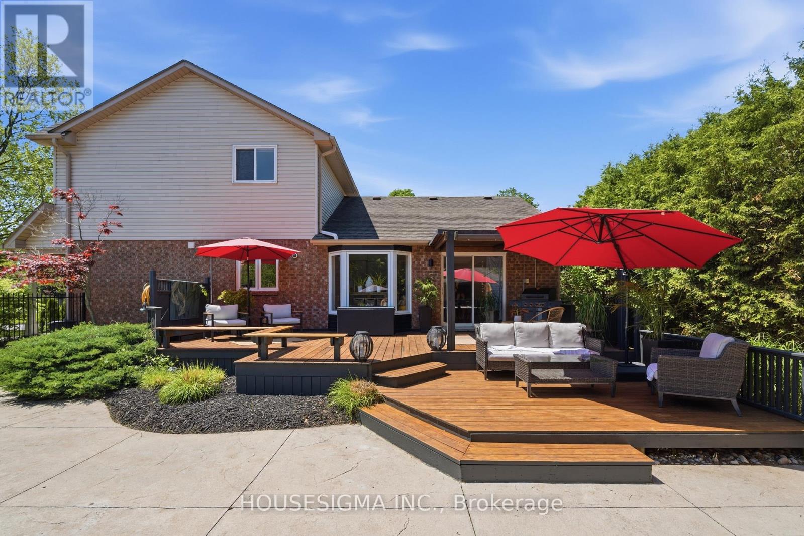 1 NEWPORT LANE