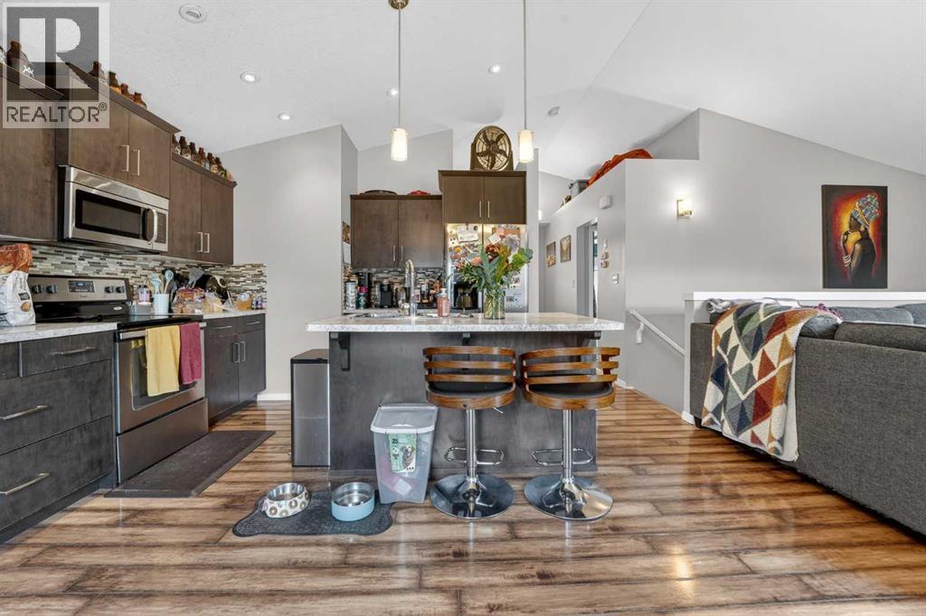 120 Mt Sundance Crescent W