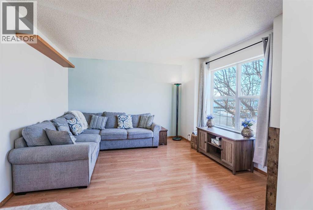 68 Bridleridge Gardens SW