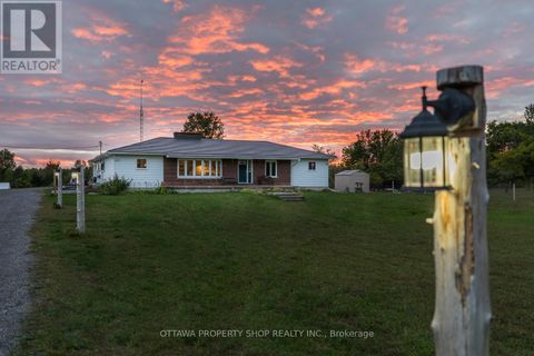 2428 GREYS CREEK ROAD Ottawa ON K4P1N7