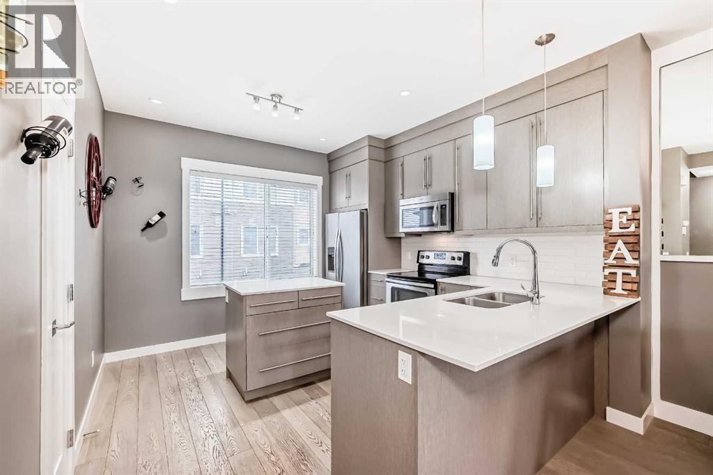 53, 111 Rainbow Falls