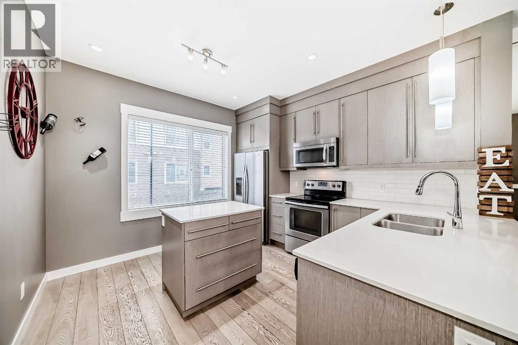 53, 111 Rainbow Falls