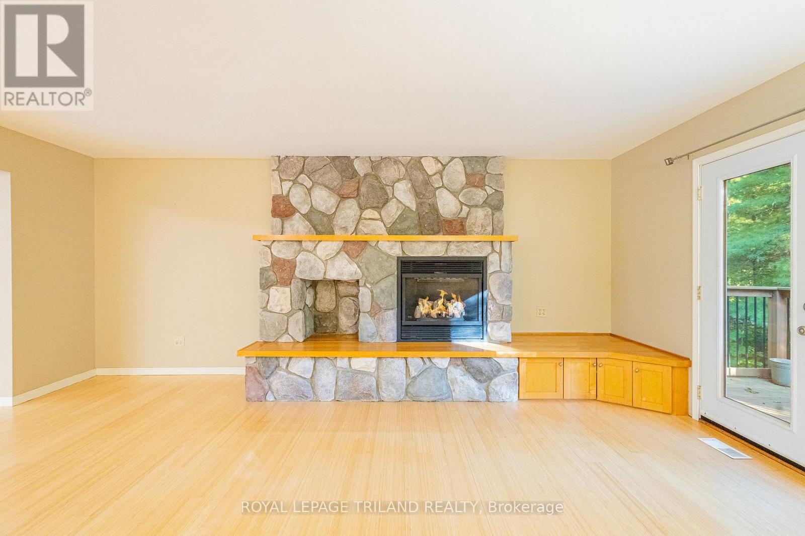 10441 HURON WOOD DRIVE
