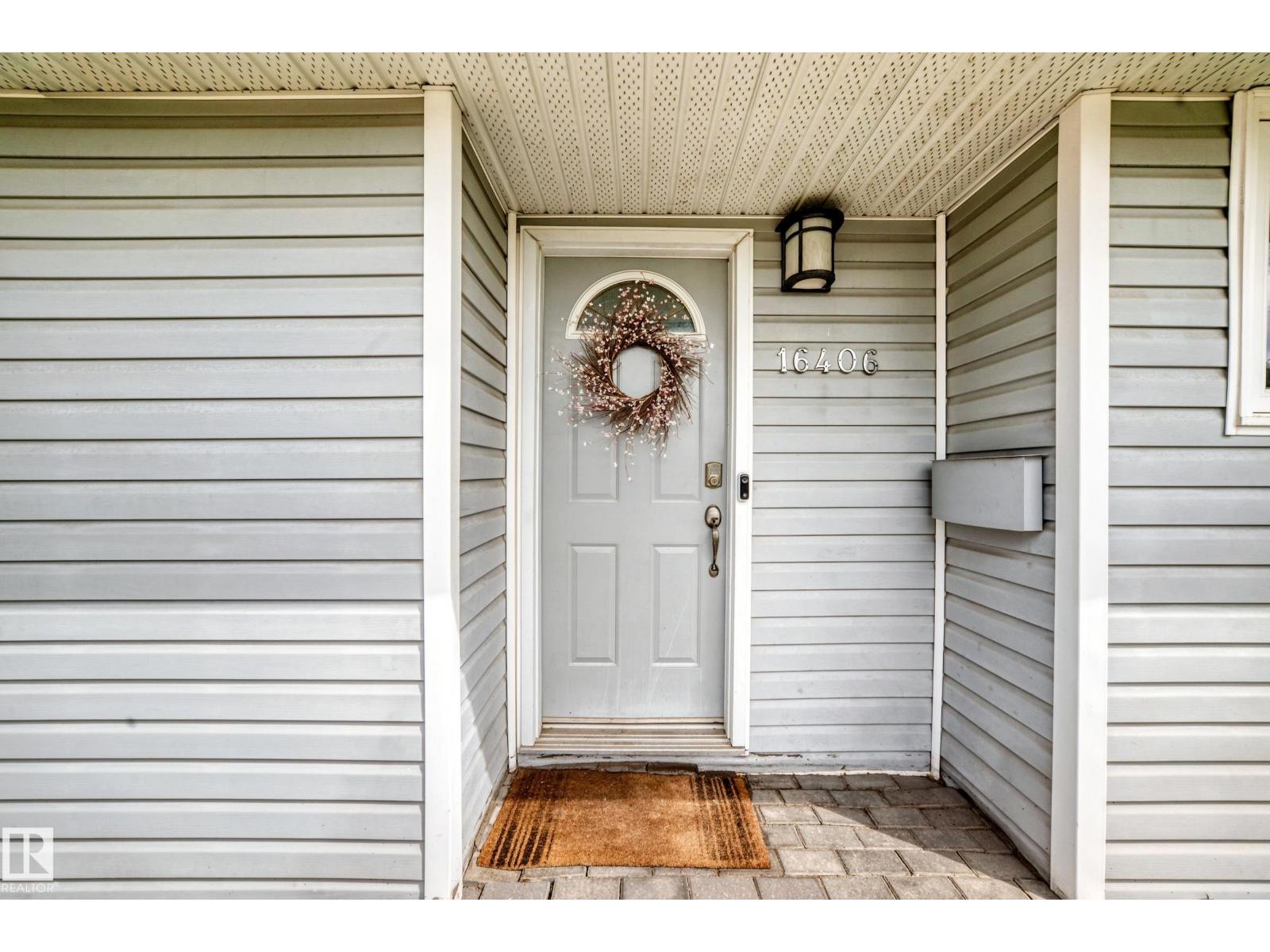 16406 87a AV NW