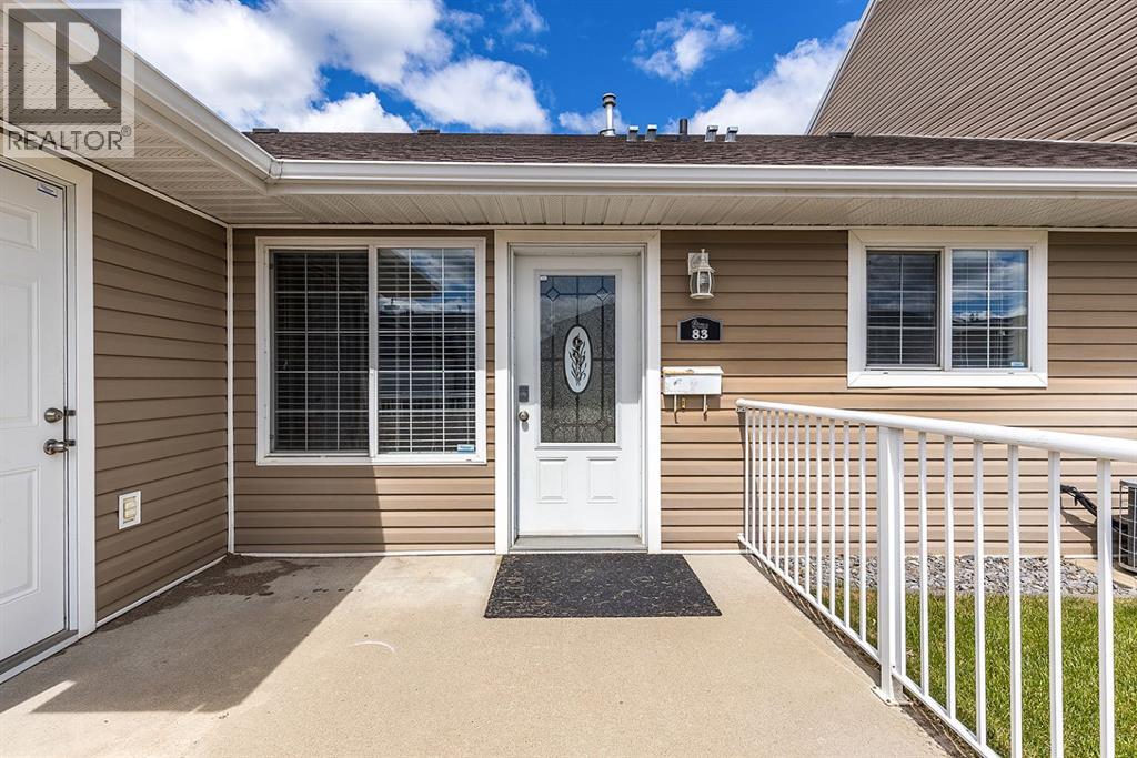 Photo 1 of 31 — 83 Northlands Lane NE, Medicine Hat, AB T1C0A8