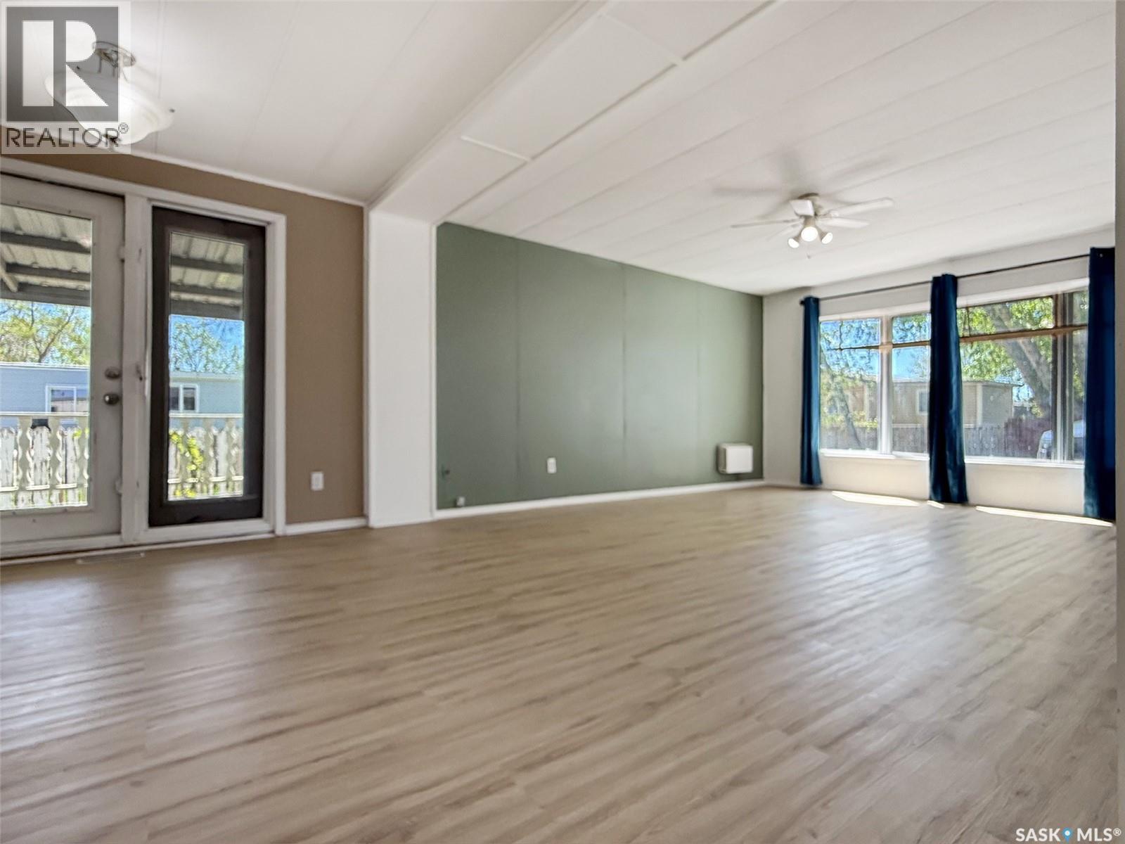 10 Prairie Sun COURT