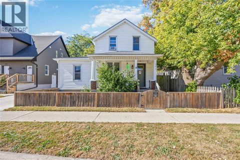 105 VIDAL STREET South Sarnia ON N7T2T3