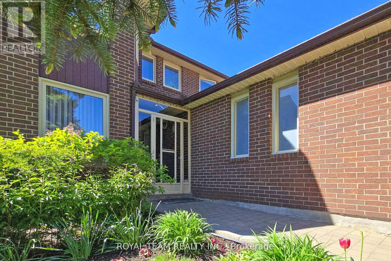 87 MCCALLUM DRIVE