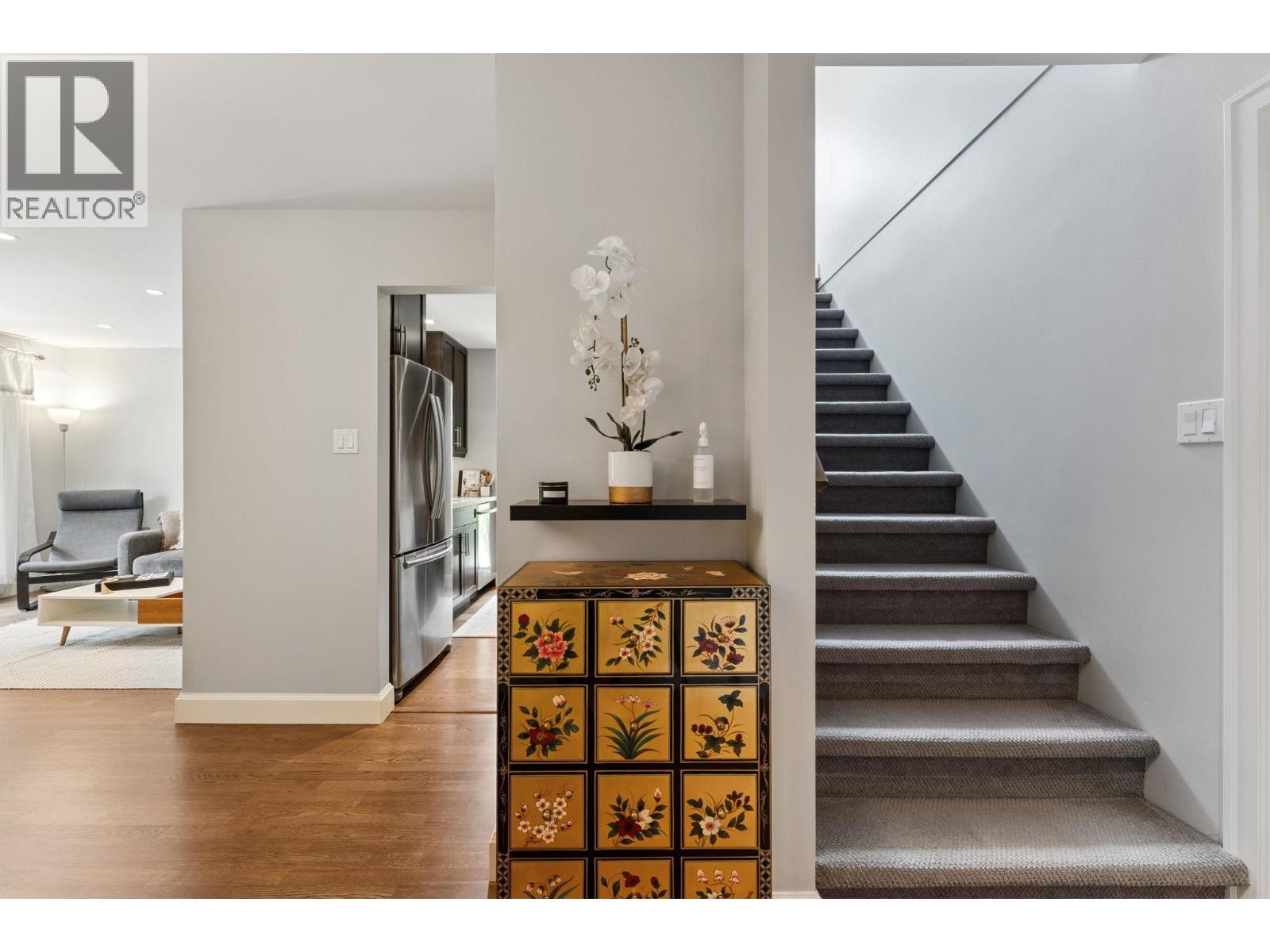 3349 MOUNTAIN HIGHWAY