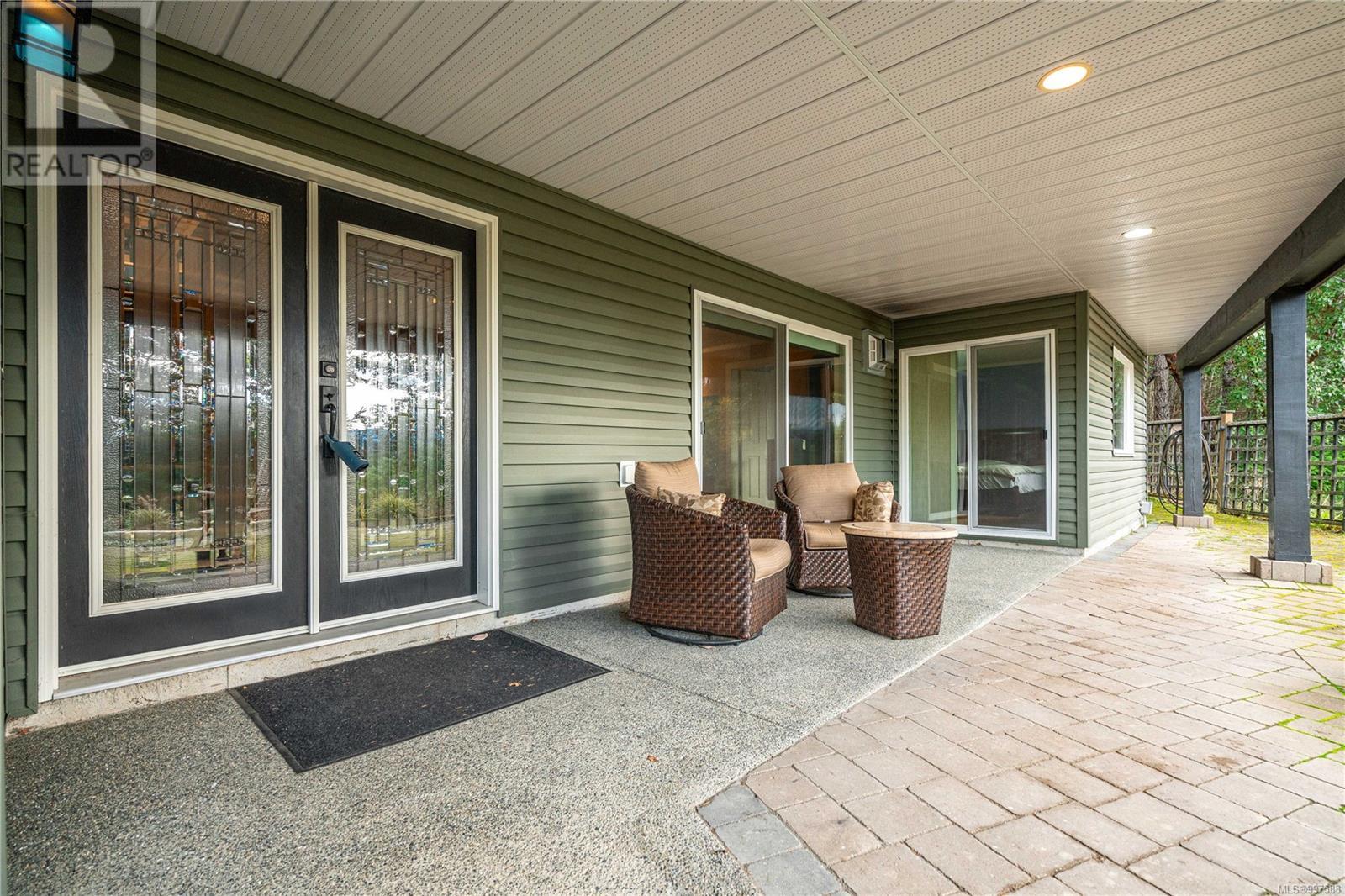1158 Kathleen Dr
