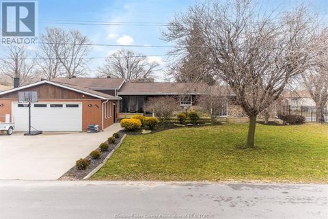 846 PARK Kingsville ON N9Y3C5