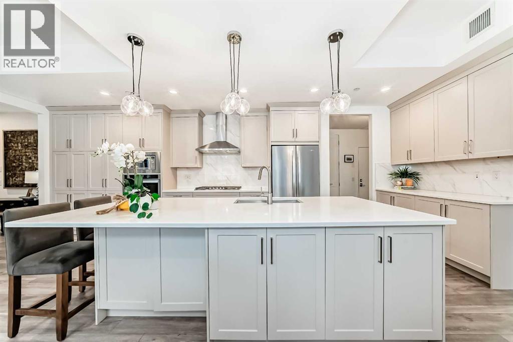 101, 10 Mahogany Circle SE