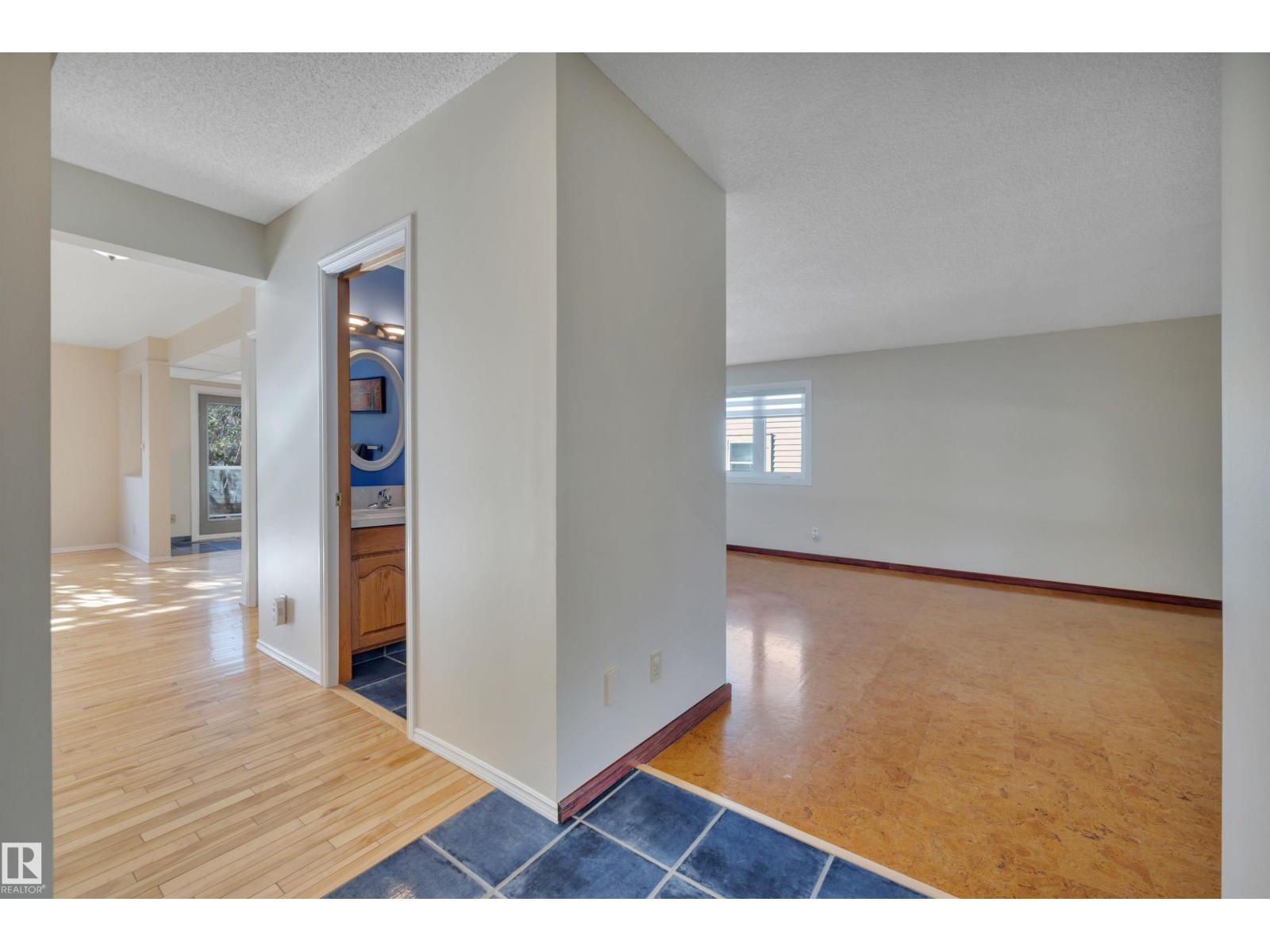 9747 81 AV NW