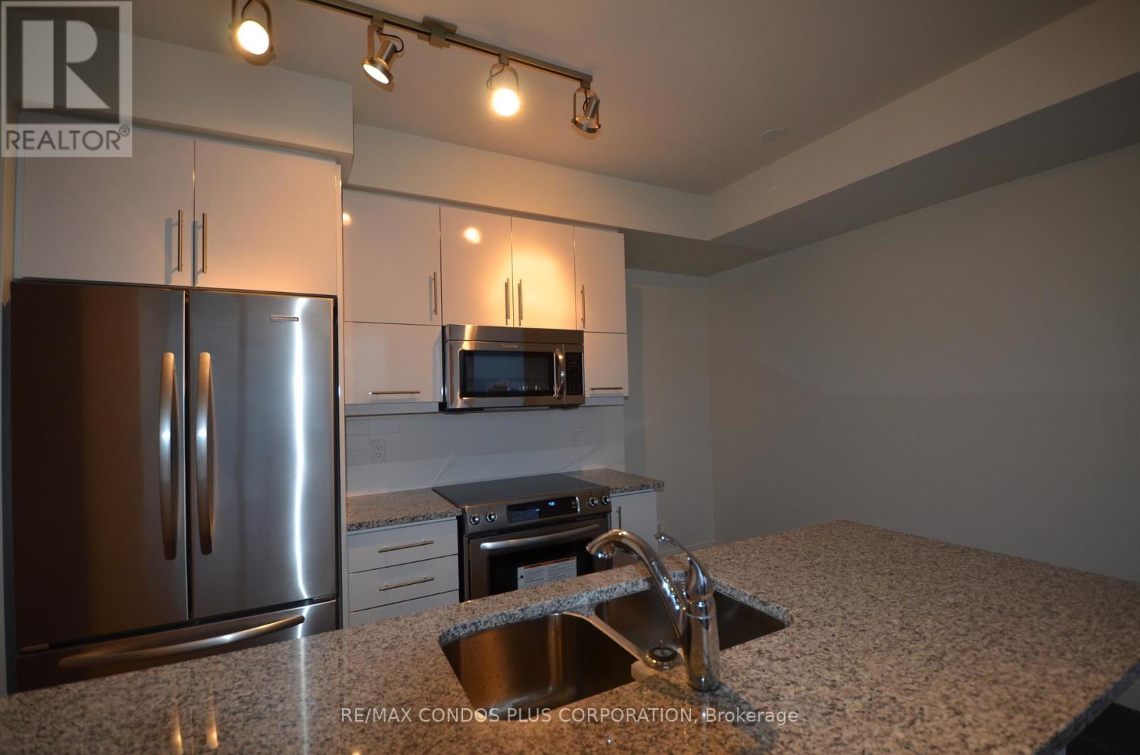 2303 - 825 CHURCH STREET