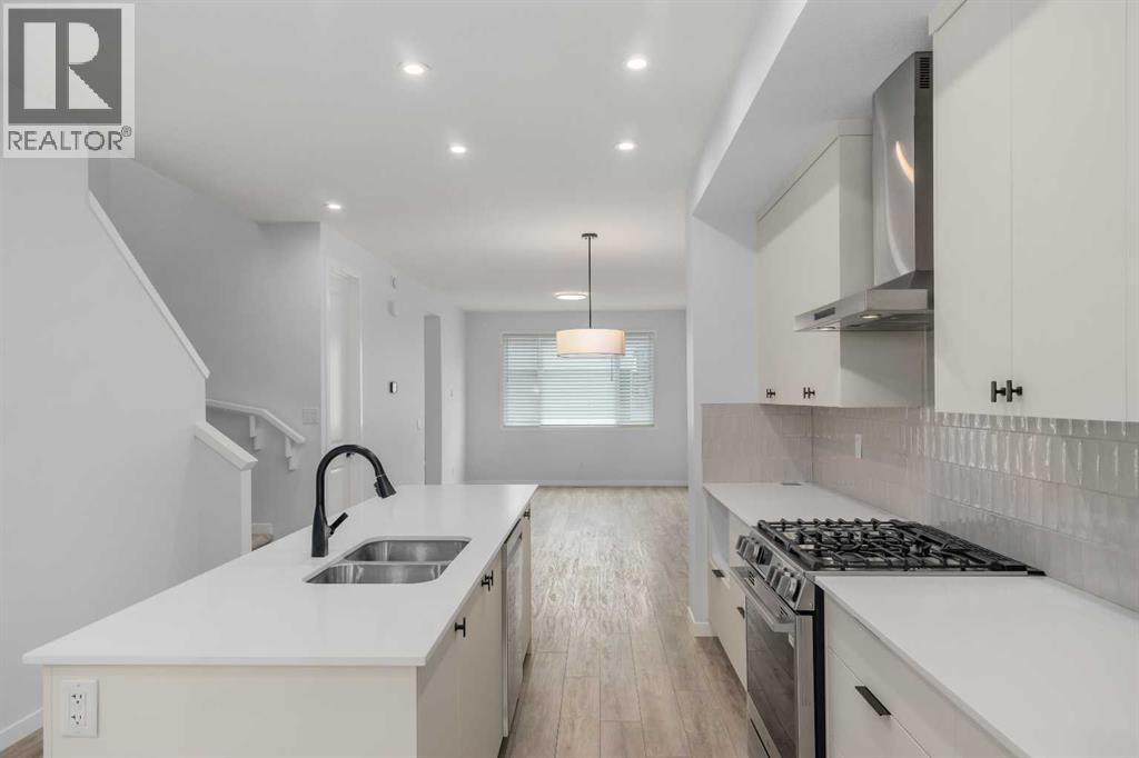 624 Rowmont Boulevard NW