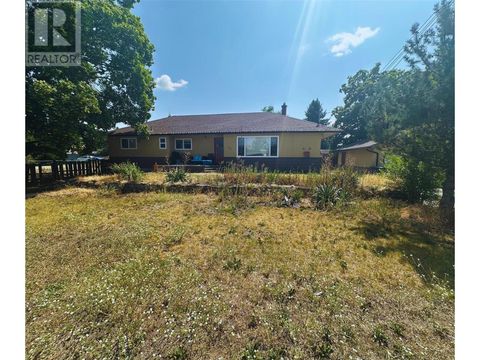 215 Mugford Road Kelowna BC V1X2E4
