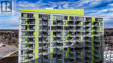 905, 30 Brentwood Common NW Calgary AB T2L2J9