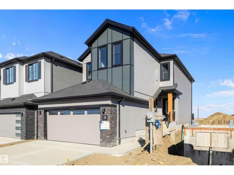 28 Chartres CL St. Albert AB T8T2C9