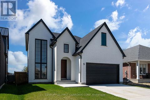 5 HARTLAND CIRCLE St. Thomas ON N5R6J8