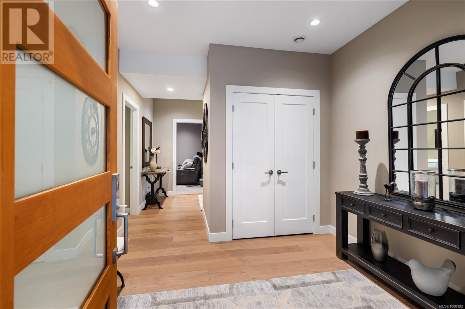 2371 Renfrew Rd