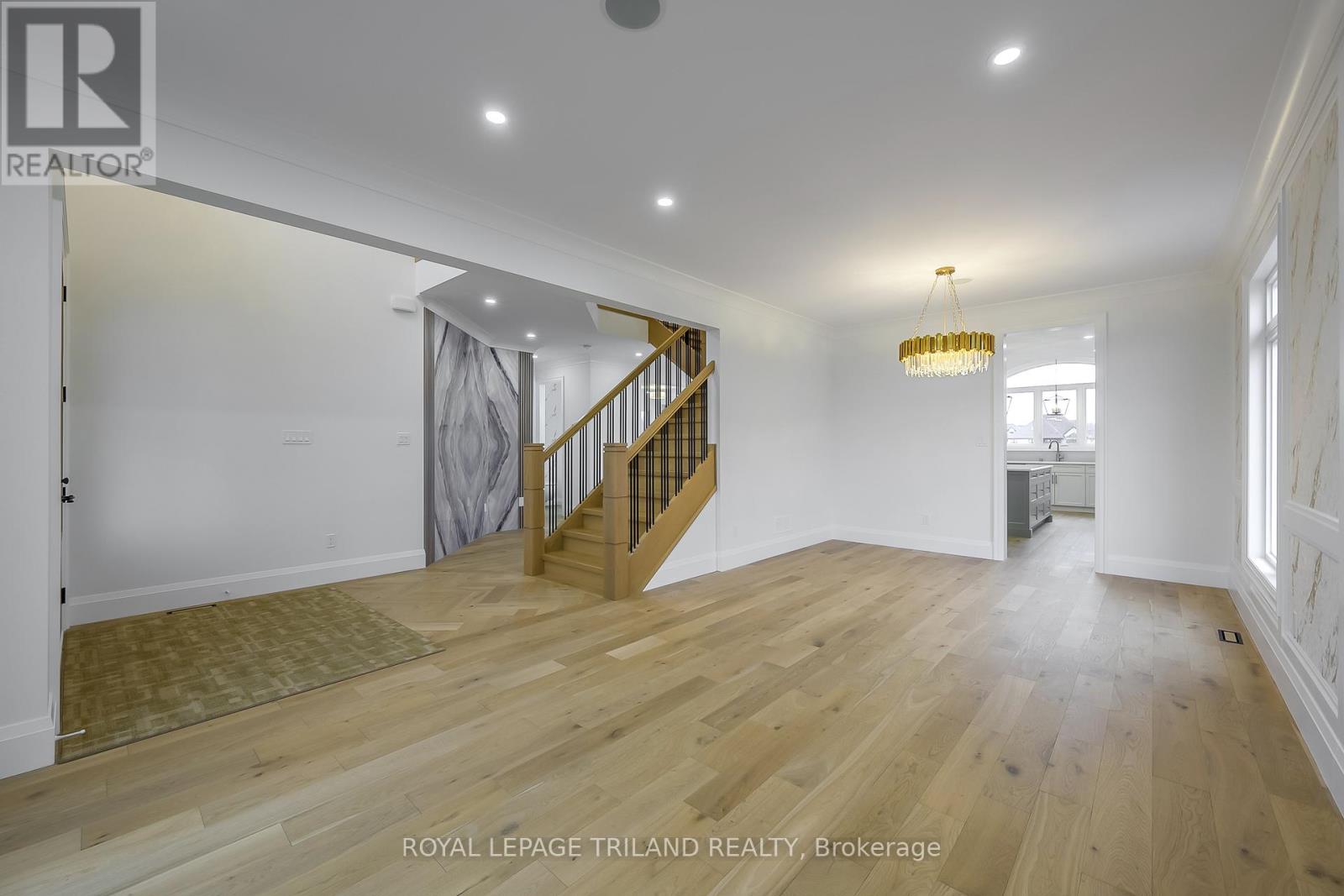 4038 AYRSHIRE AVENUE