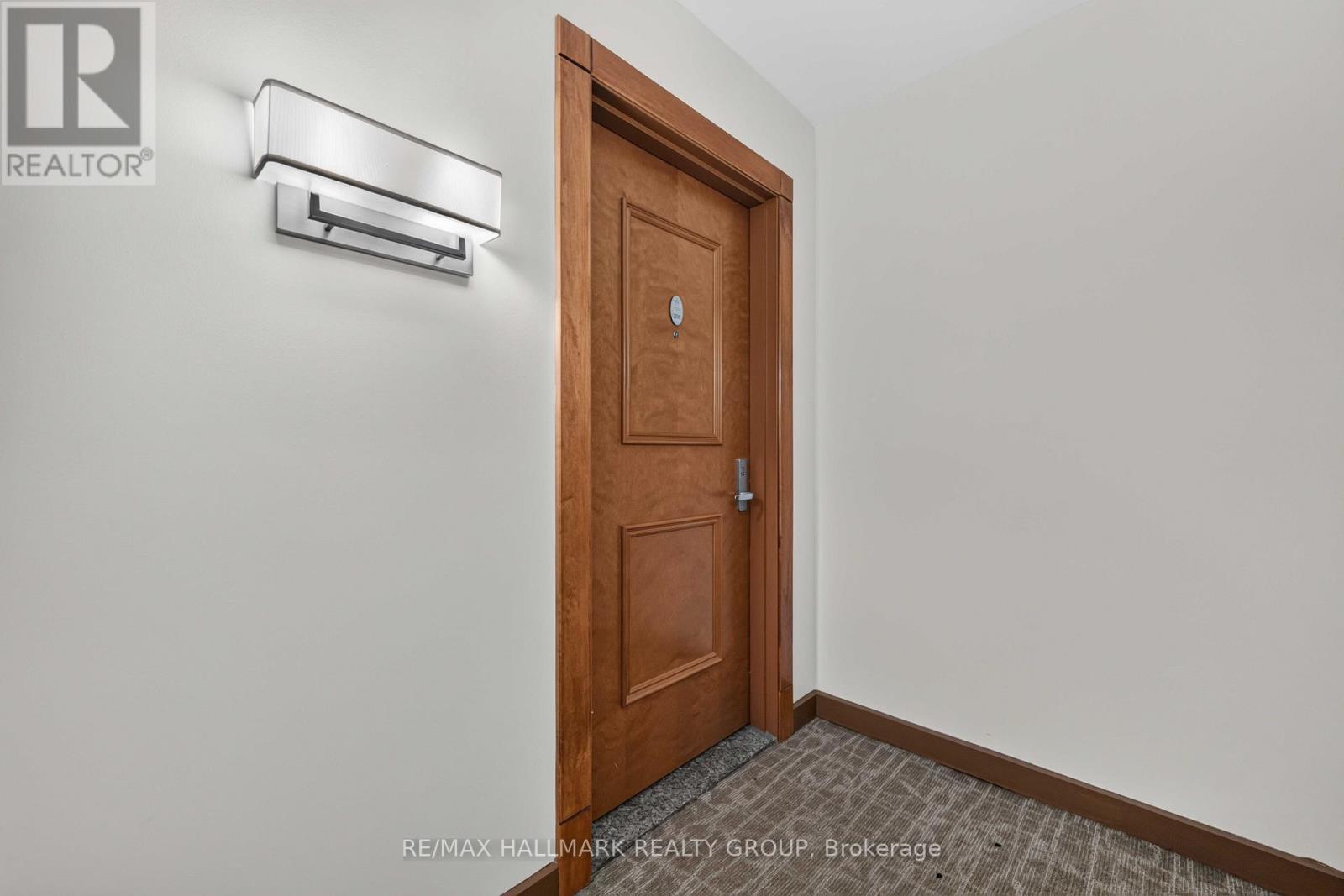 1701 - 195 BESSERER STREET N