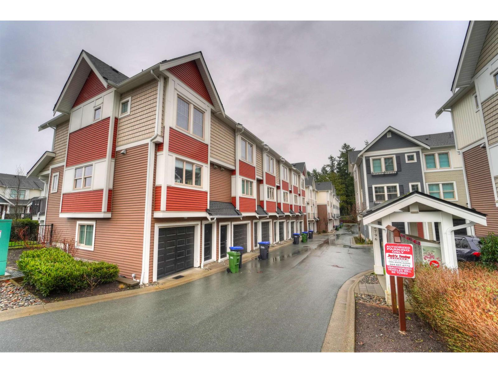 5 2796 ALLWOOD STREET