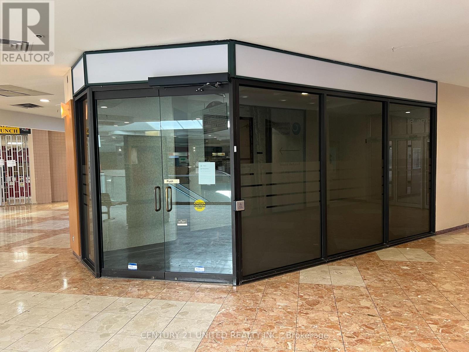 63 - 360 GEORGE STREET N