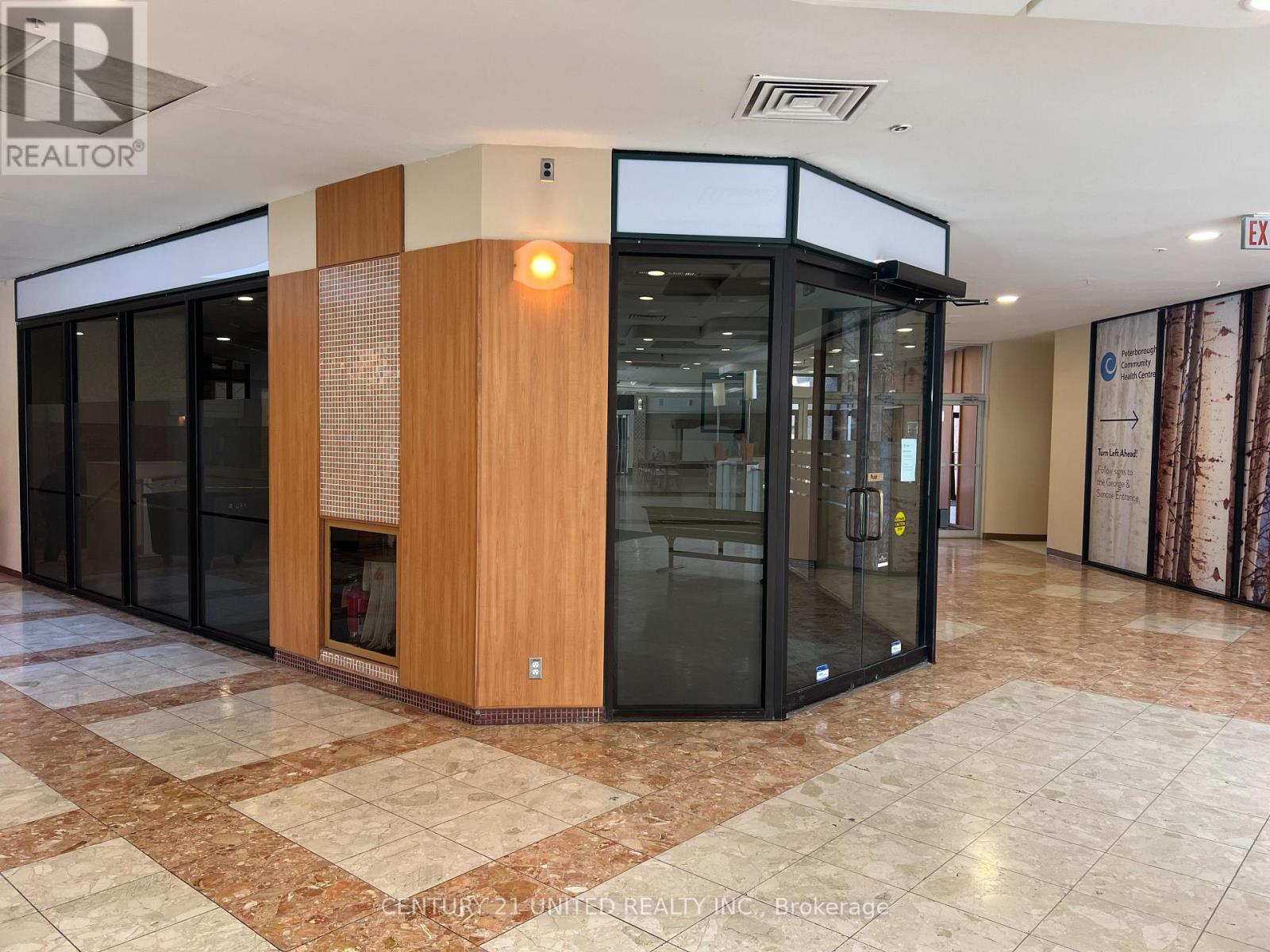 63 - 360 GEORGE STREET N