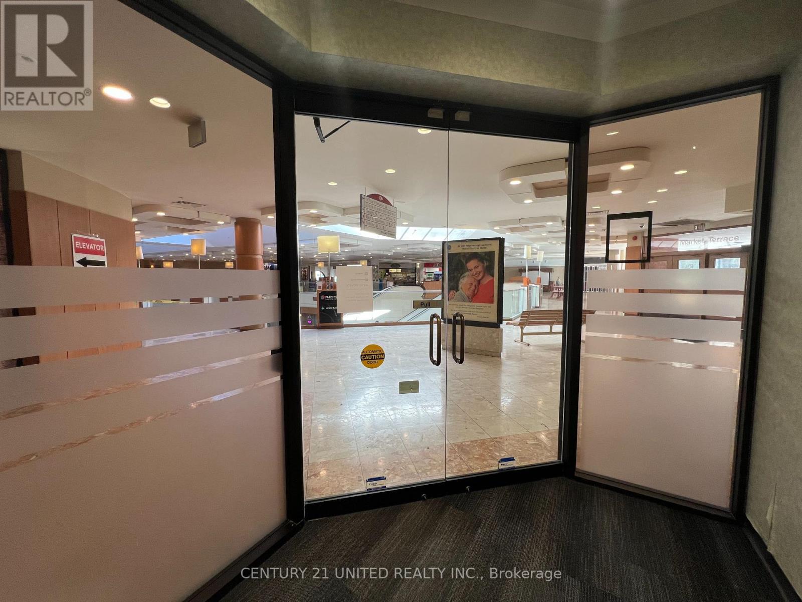 63 - 360 GEORGE STREET N